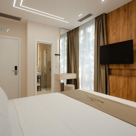 Downtown Hotel Шкодер Екстер'єр фото