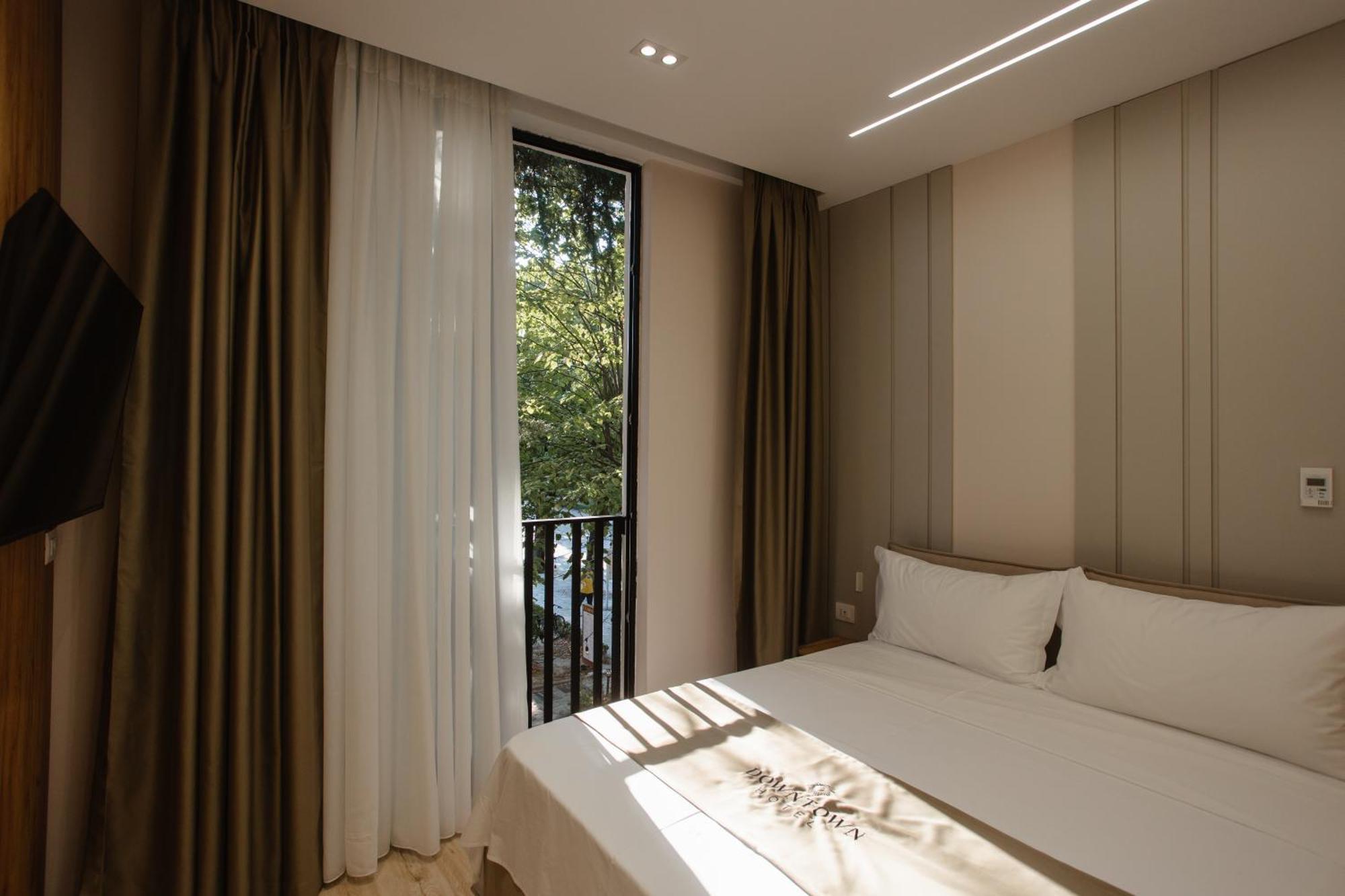Downtown Hotel Шкодер Екстер'єр фото