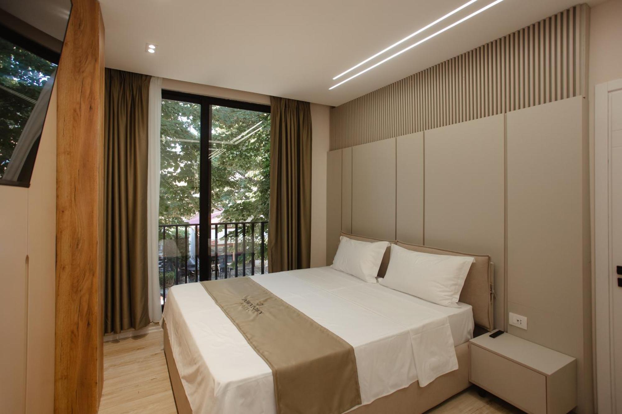 Downtown Hotel Шкодер Екстер'єр фото