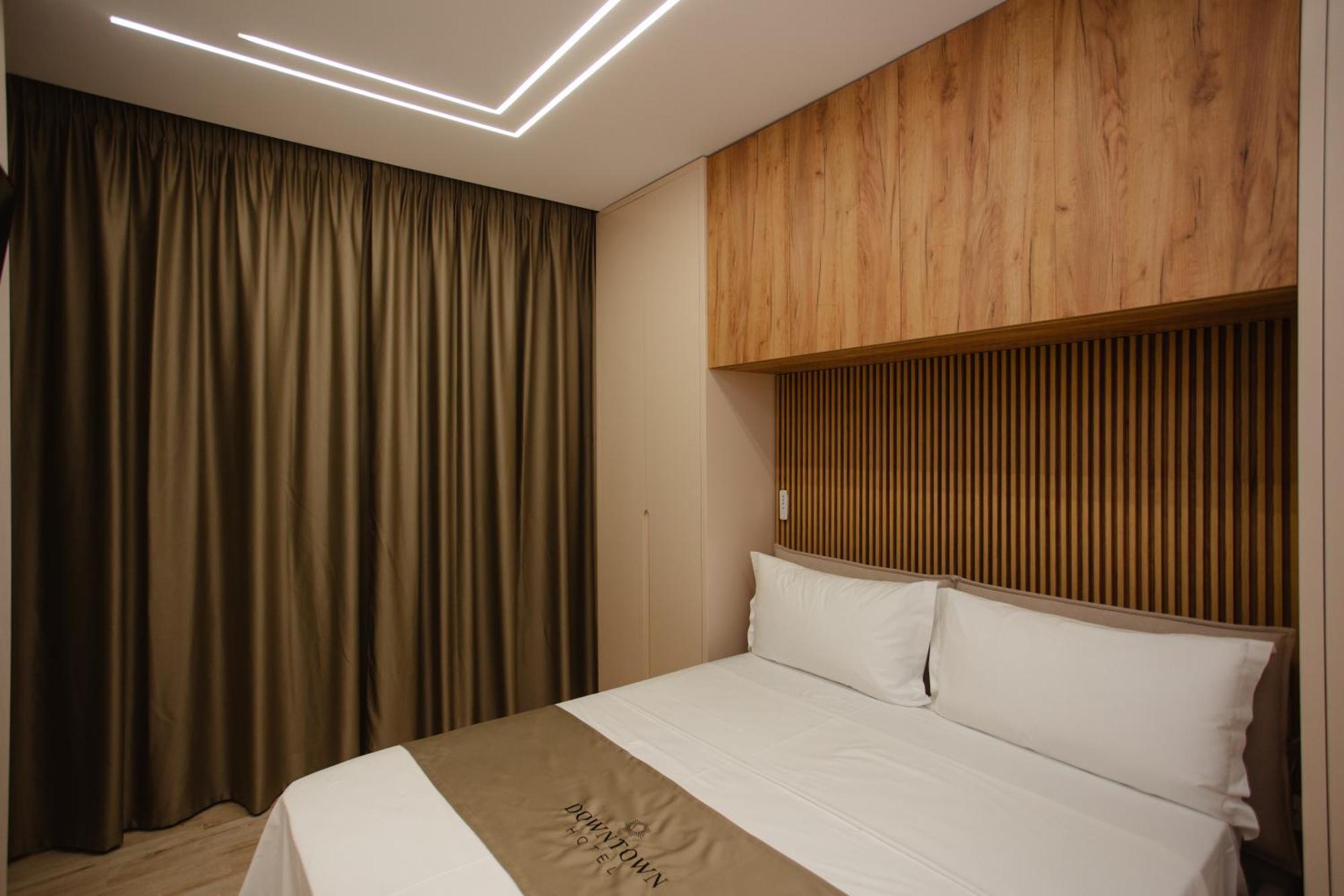 Downtown Hotel Шкодер Екстер'єр фото