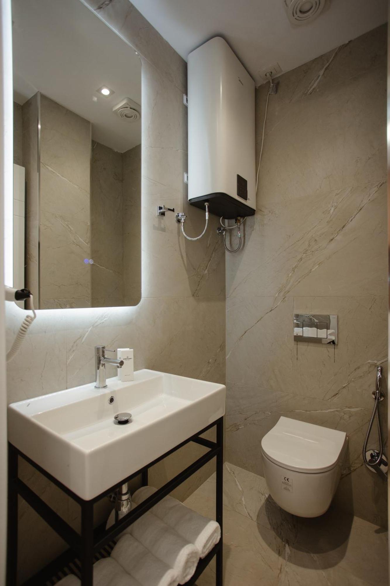 Downtown Hotel Шкодер Екстер'єр фото