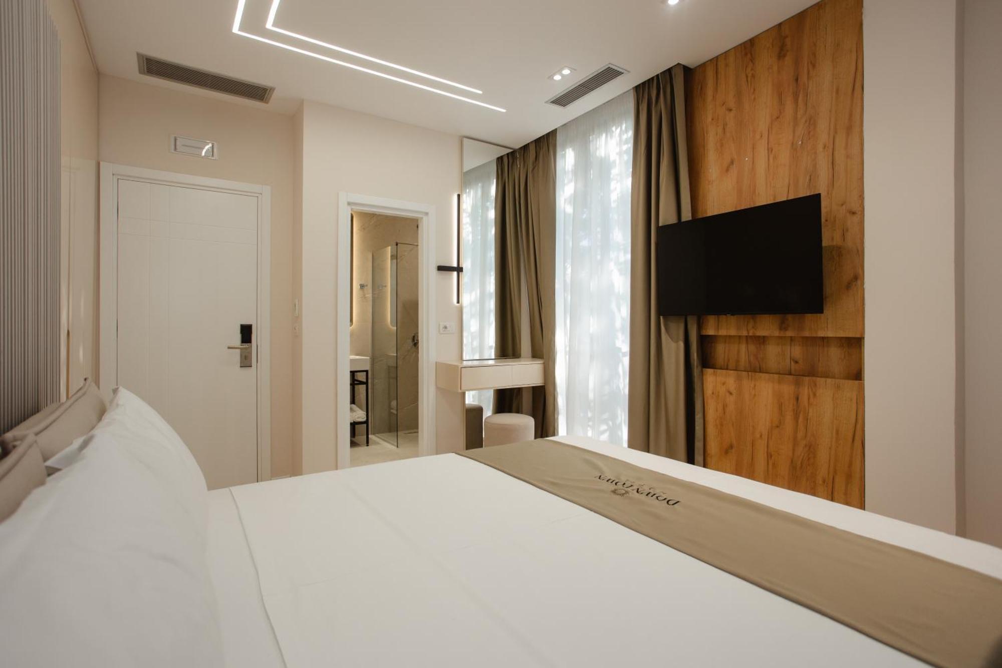 Downtown Hotel Шкодер Екстер'єр фото