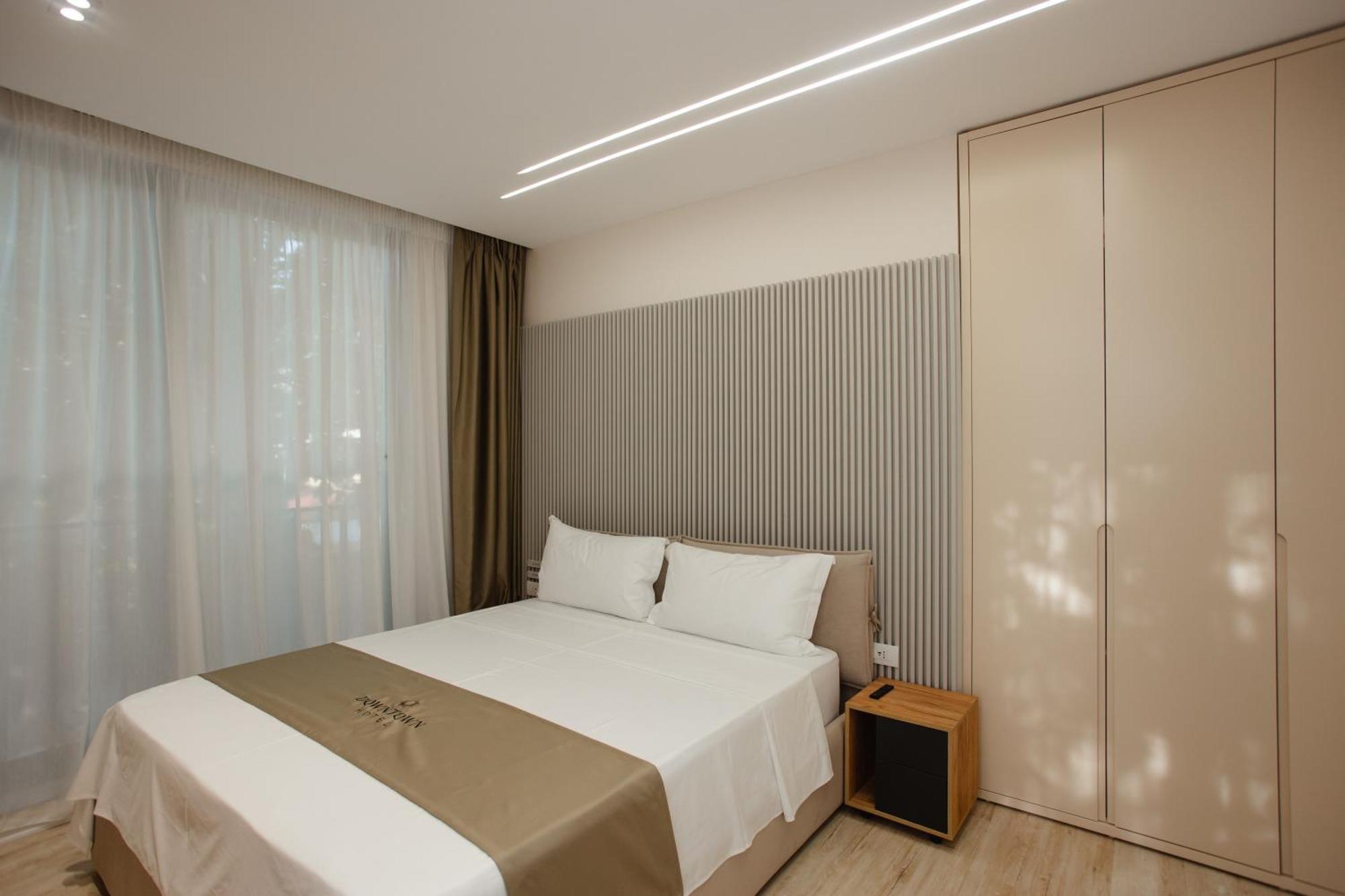 Downtown Hotel Шкодер Екстер'єр фото