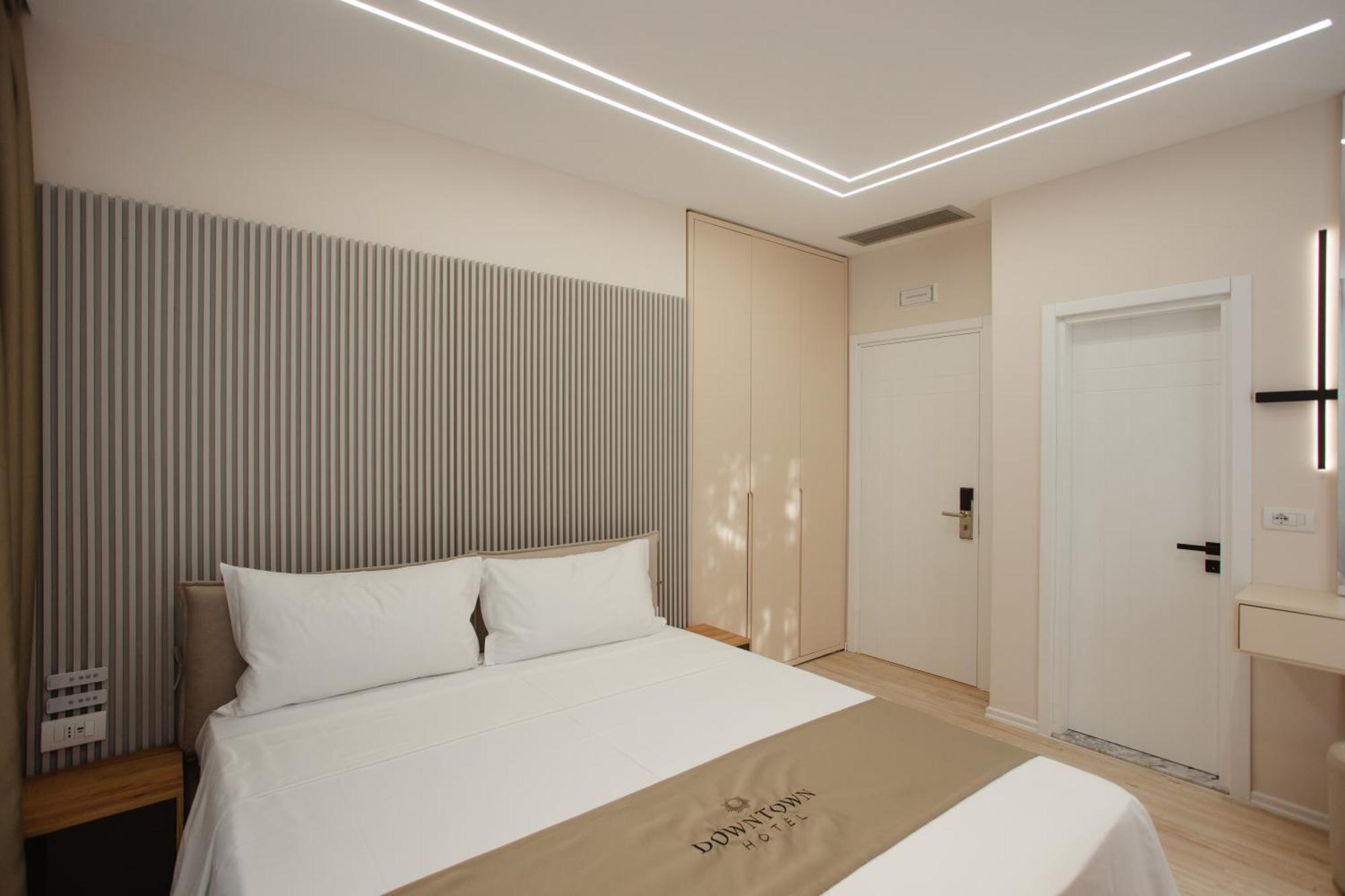 Downtown Hotel Шкодер Екстер'єр фото